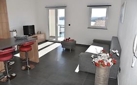 Villa Pina Apartment Nicos 2-4 Pers